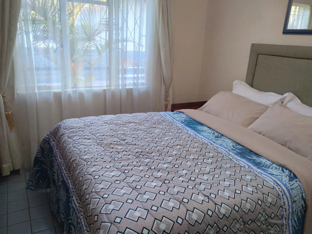 Ashleys Guest Cottage (1)